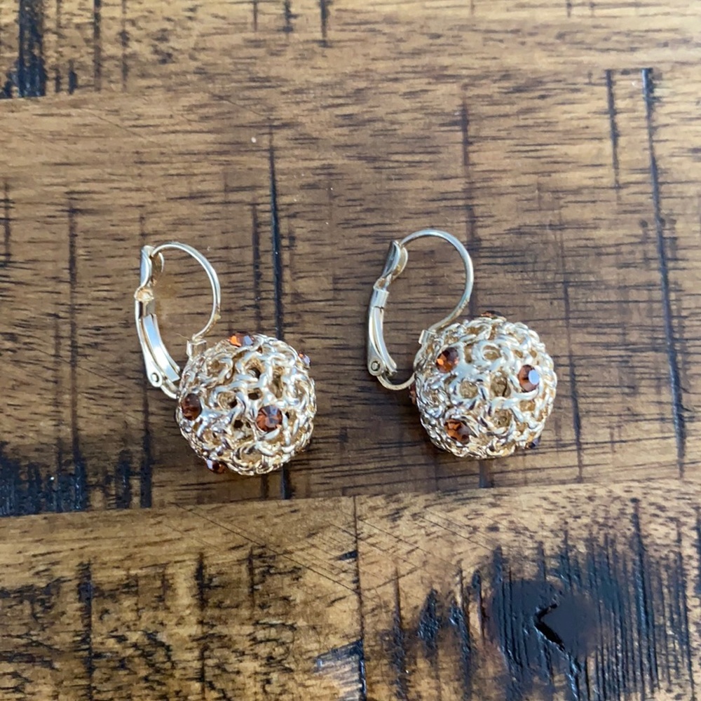 ✨ Gold Dangling Earrings